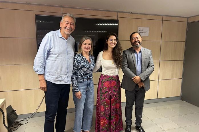 Em Brasília, Teca Nelma se filia ao PT
