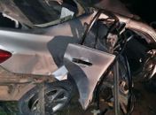 Carro capota após motorista perder controle da direção e quatro pessoas ficam feridas na AL-420 