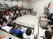 Alunos conhecem funcionamento da Justiça em visita ao Fórum de Feira Grande