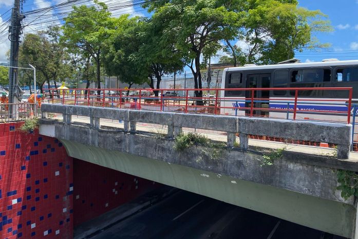 
“Está sendo superficial”: especialista critica obras de reparação do viaduto da Leste-Oeste e alerta para necessidade de reforma estrutural