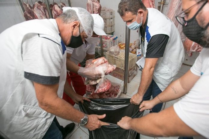 Vigilância Sanitária de Maceió apreendeu 34 toneladas de alimentos desde janeiro