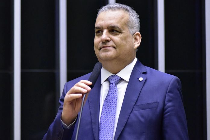 É tetra: Pela 4ª vez, Alfredo Gaspar é eleito o melhor parlamentar de Alagoas