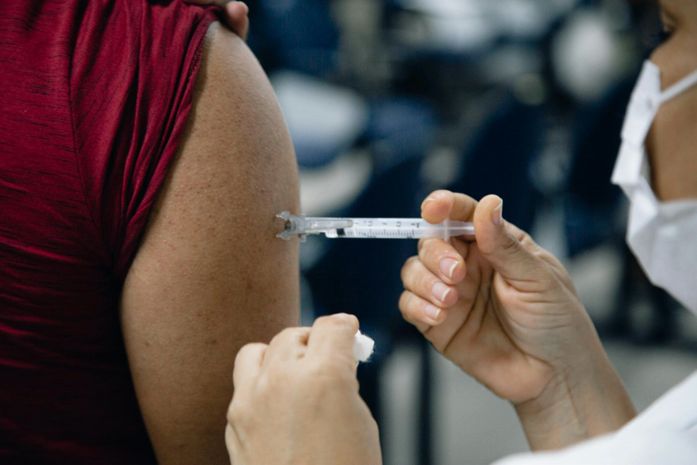 Alagoas recebe 47.300 doses de imunizantes contra a Covid-19 nesta segunda (30)