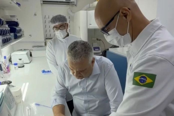 Alfredo Gaspar faz exame de DNA, aponta denunciação caluniosa e aguarda Justiça contra acusadores