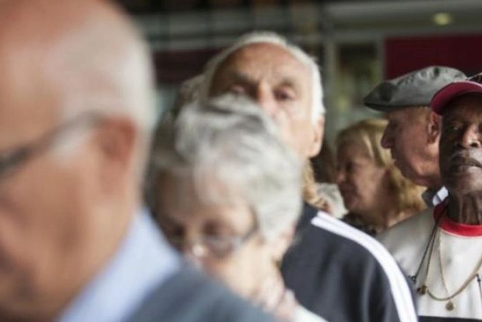 Governo 'Federal libera' R$ 7,5 bilhões para idosos
