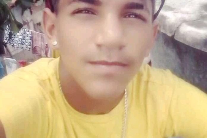 Vítima teve a residência invadida e foi atingida com vários tiros na cabeça