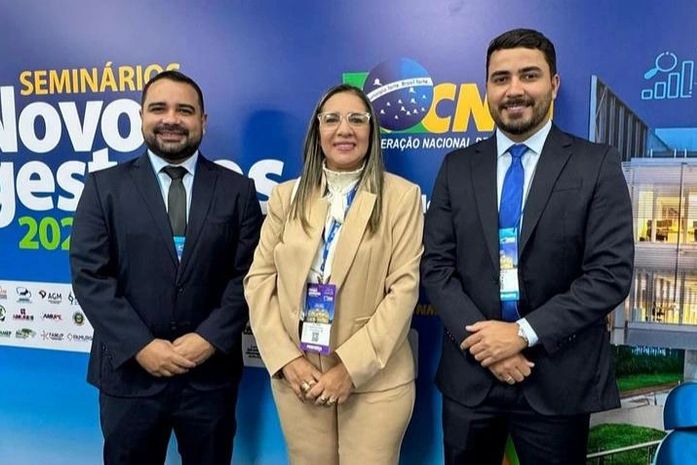 Prefeita eleita de Mata Grande prestigia encontro em Brasília voltado para os novos gestores