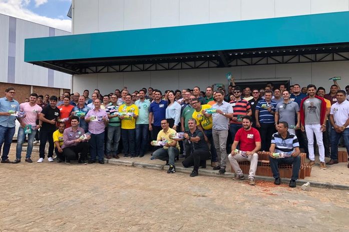 Severino e Andreson Pessoa e Rodrigo Cunha são recepcionados na Andrade Distribuidor