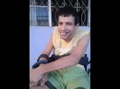 Jovem sertanejo de 34 anos sonha em andar; Veja o vídeo