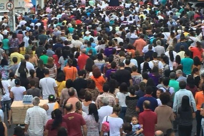 Fiéis acompanham Procissão do Senhor Morto em Maceió