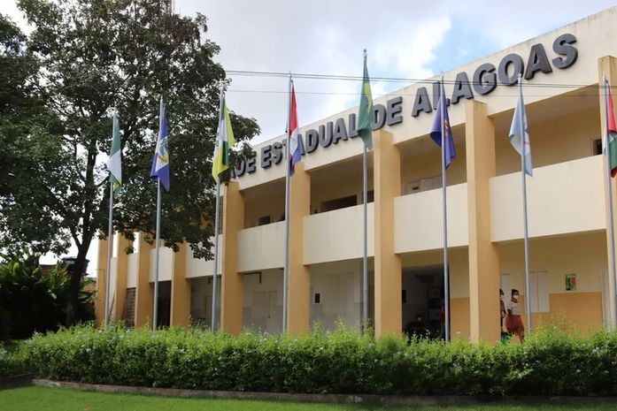 Falha na rede elétrica e aulas prejudicadas: MP abre investigação sobre situação da Uneal em Maceió