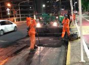 Prefeitura inicia colocação de capa asfáltica na Álvaro Otacílio