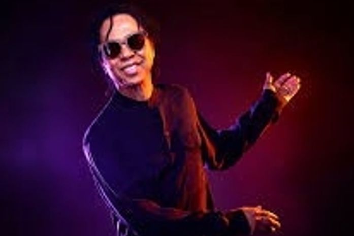 Em vídeo, cantor Djavan anuncia o novo clipe do Afoxê Povo de Exú,do Babalorixá Manoel Xoroquê .