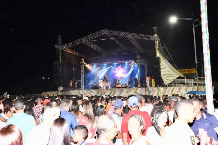 São José da Laje: Maior da zona da mata, Réveillon reúne 10 mil na Praça de Eventos