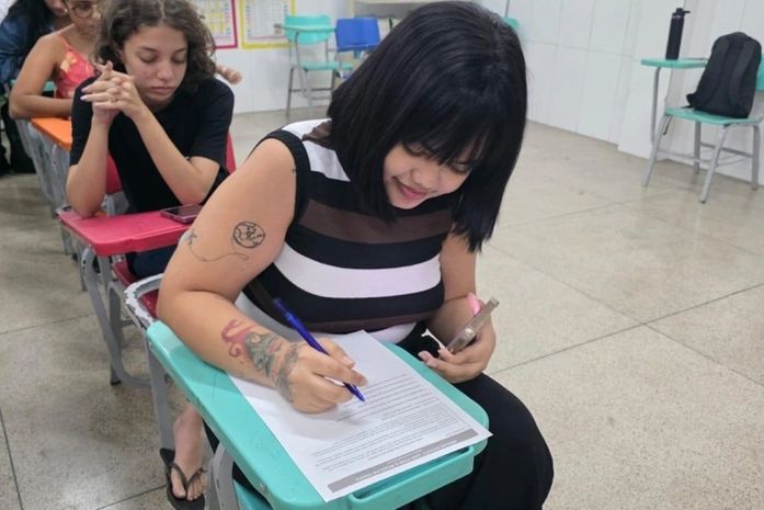 Curso gratuito de inglês da Prefeitura de Maceió transforma relação de aluna com o idioma