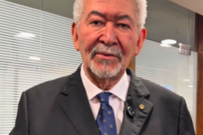 Paulão critica arquivamento do processo que poderia cassar mandato de Eduardo Bolsonaro