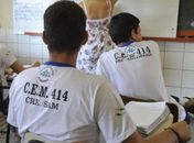 Pé-de-Meia paga R$ 200 a estudantes nascidos em março e abril hoje 