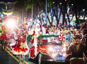 Desfile de Natal leva mais encanto e magia para a orla de Maceió no domingo (8)
