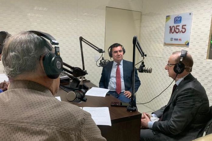 Programação local da FM Senado (105.5) é inaugurada com participação do presidente da Atricon