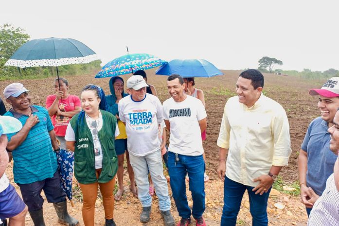 Júlio se reúne com pequenos produtores para discutir demarcação