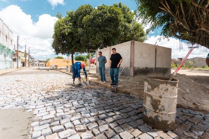Prefeitura de Rio Largo avança com pavimentação e drenagem no Parque dos Eucaliptos