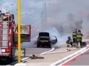 Carro pegou fogo na Avenida Josefa de Melo