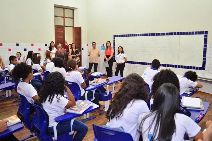 “Manter o Enem é um ataque à educação brasileira”, afirma deputada Cibele Moura