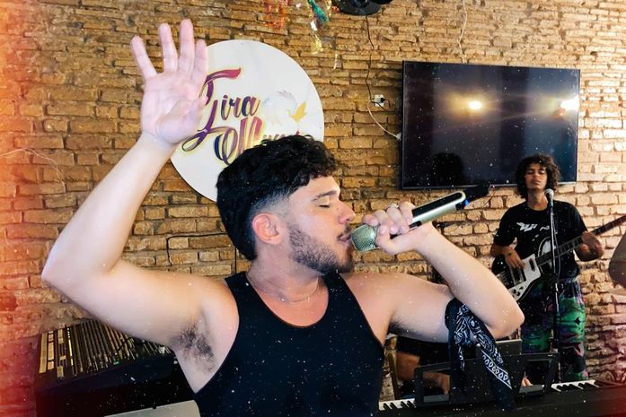 'Brasileiríssimo", de Matheus Fonttes, chega ao palco do Som do Beco nesta quinta-feira (7) no Jaraguá