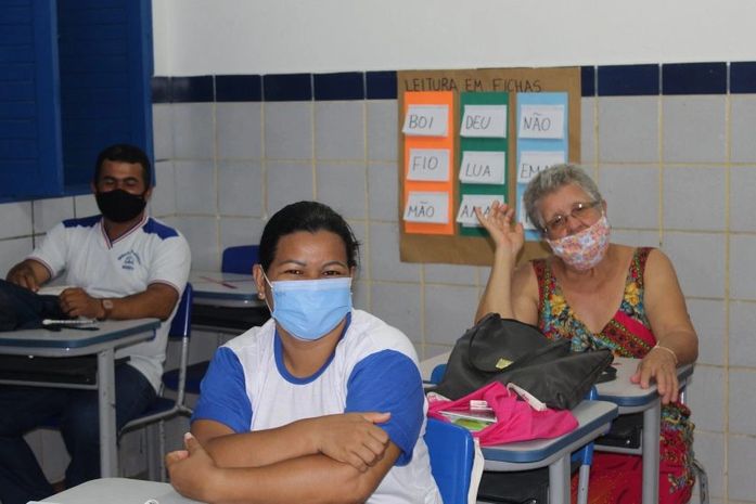 São três mil vagas para a Educação de Jovens, Adultos e Idosos na rede municipal. 