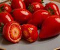 Morango do amor: entenda de que forma a guloseima pode danificar o seu sorriso