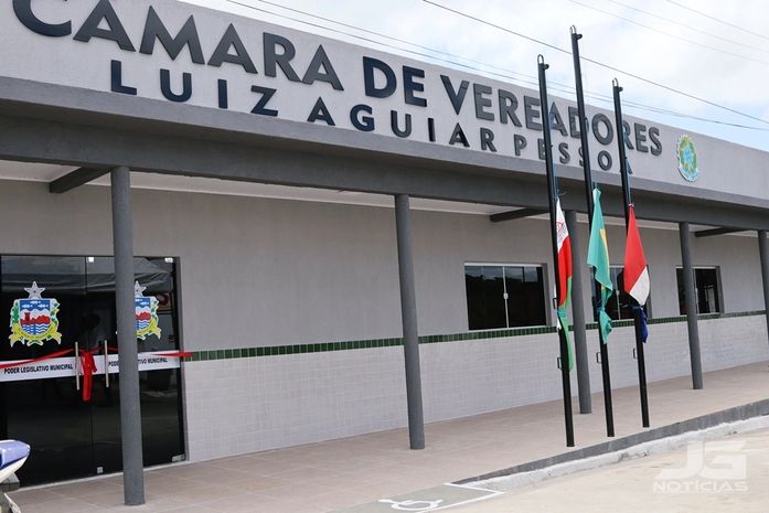 Justiça cassa mandatos de três vereadores de município de AL por fraude na cota de gênero
