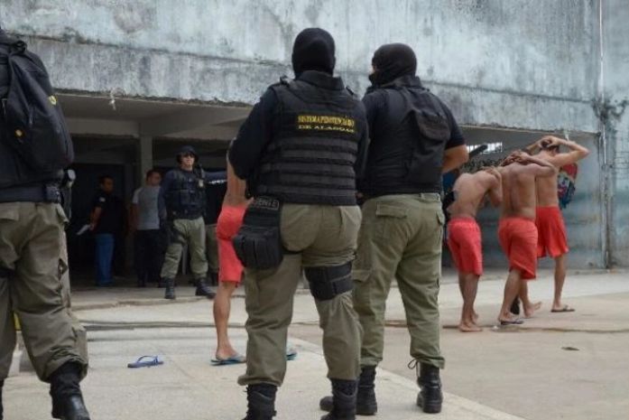 Agentes Penitenciários