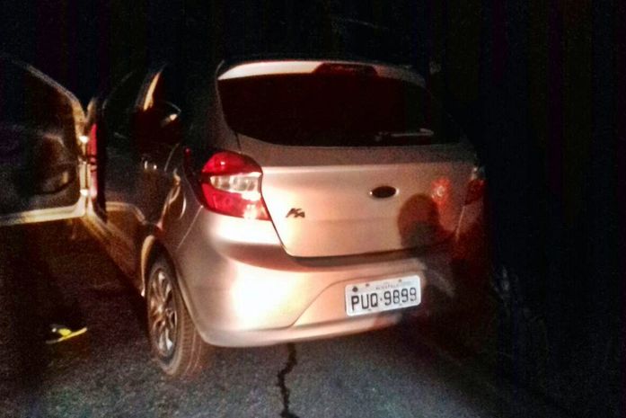 PRF prende quadrilha que sequestrou jovem e roubou carro