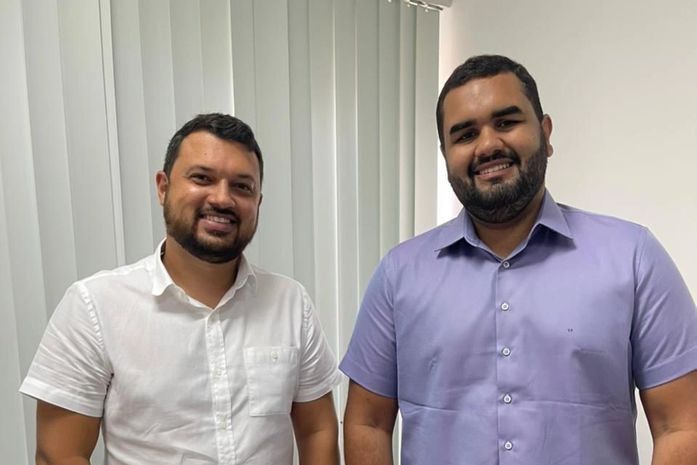 Prefeito Tiago Freitas empossa novo secretário de Saúde em Piranhas

