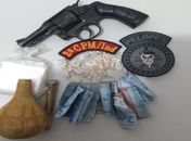 Pelopes da 2ª CPM/I apreende crack e arma de fogo em Colônia Leopoldina