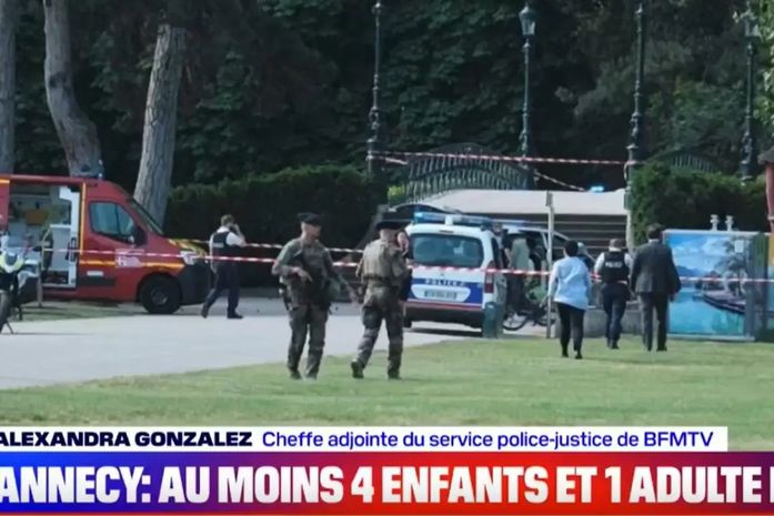 Crianças são esfaqueadas em parque da França