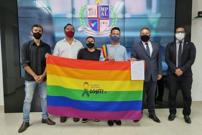Representantes estiveram no MP na manhã de hoje