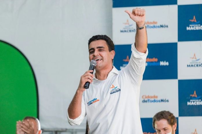 Prefeito JHC destacou que o pagamento do piso salarial para agentes comunitários e de endemias é um direito