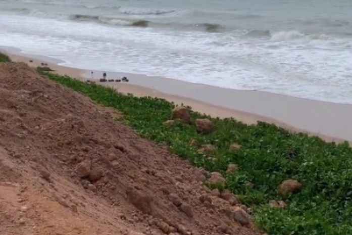 Vereador denuncia Prefeitura por aterro de restinga e abandono de obra em Riacho Doce