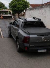 Veículo é apreendido durante cumprimento de mandado judicial na Gruta de Lourdes