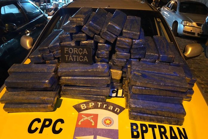 Mulher trazia 71 quilos de maconha de São Paulo para entregar em Alagoas