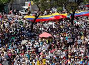 Guaidó e Maduro convocam manifestações para sábado
