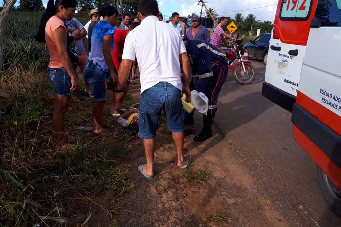 Em acidente, jovem passa direto por lombada e sofre traumatismo craniano