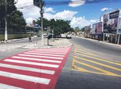 Prefeitura de Arapiraca melhora estradas na zona rural e sinaliza ruas na área urbana