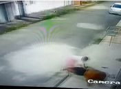 Mulher foi presa após esfaquear o irmão no bairro do Benedito Bentes