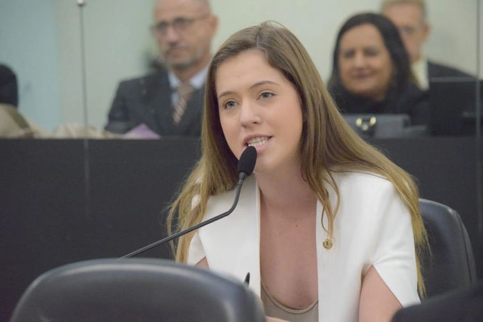 Matéria segue trâmite legislativo até ir à votação: “Não tenho dúvida que matéria será aprovada pela ALE”, afirma Cibele.