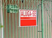 “Não consigo mais pagar para ficar”: alta dos imóveis ameaça permanência de moradores em Maceió