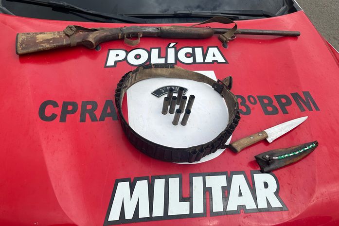Homem é preso com espingarda e munições após abordagem no interior de Alagoas