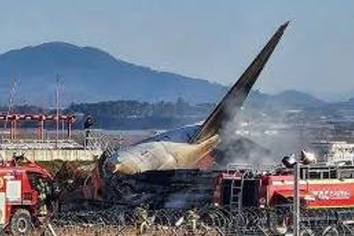 Avião sai da pista, pega fogo e deixa 179 mortos na Coreia do Sul