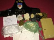 Material apreendido pelos policiais